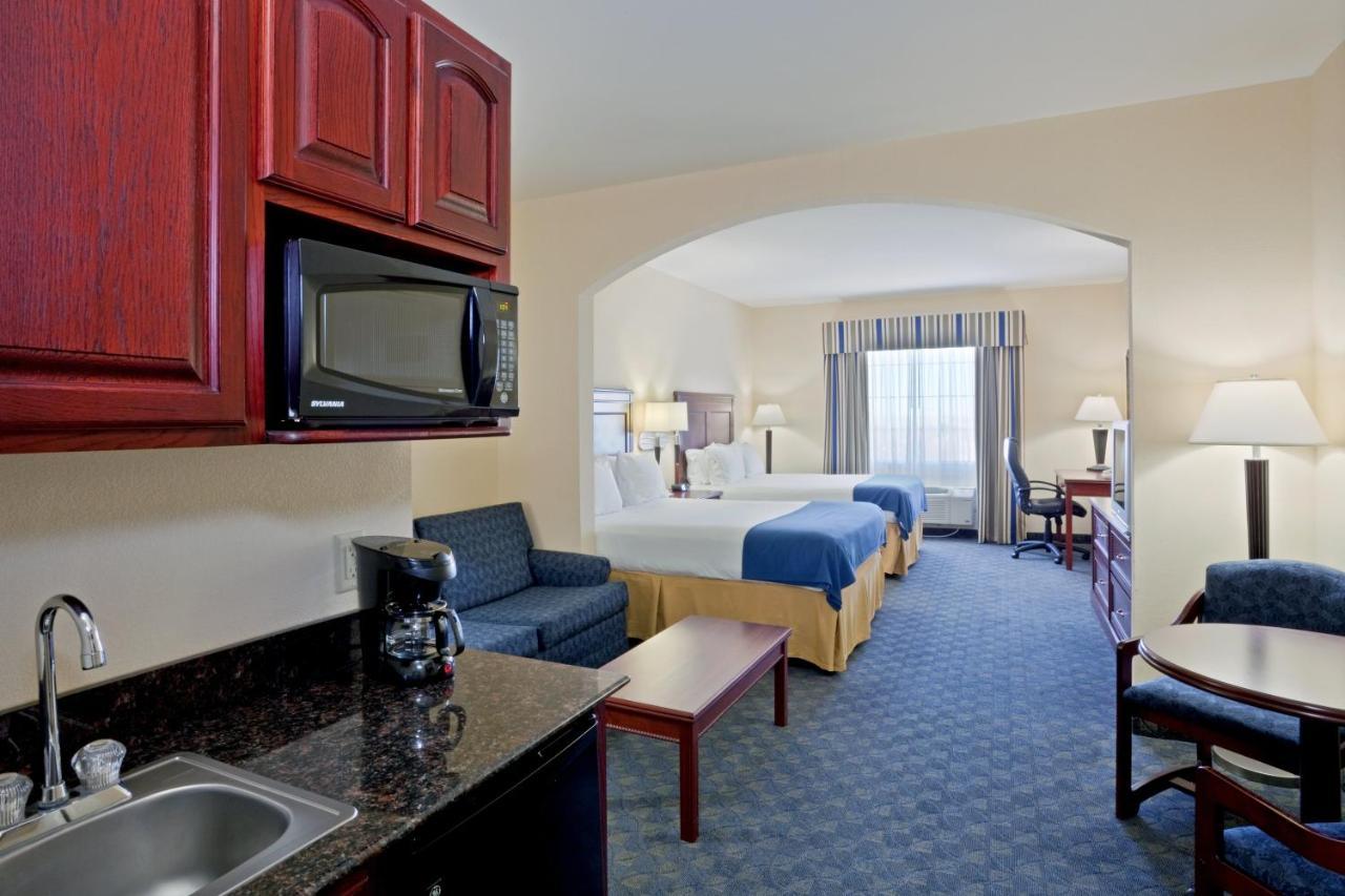 Holiday Inn Express Hotel & Suites Pampa By Ihg Habitación foto
