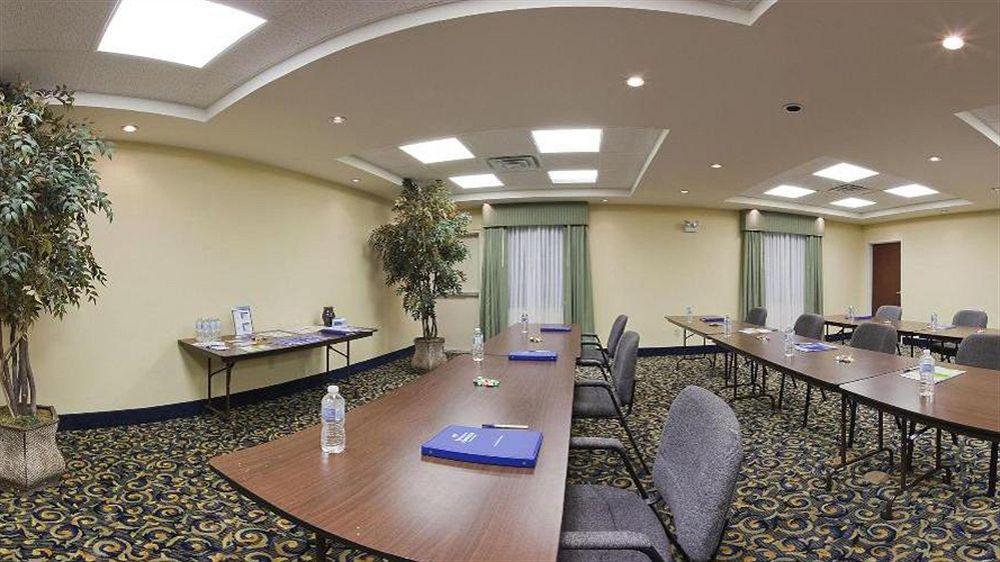 Holiday Inn Express Hotel & Suites Pampa By Ihg Exterior foto
