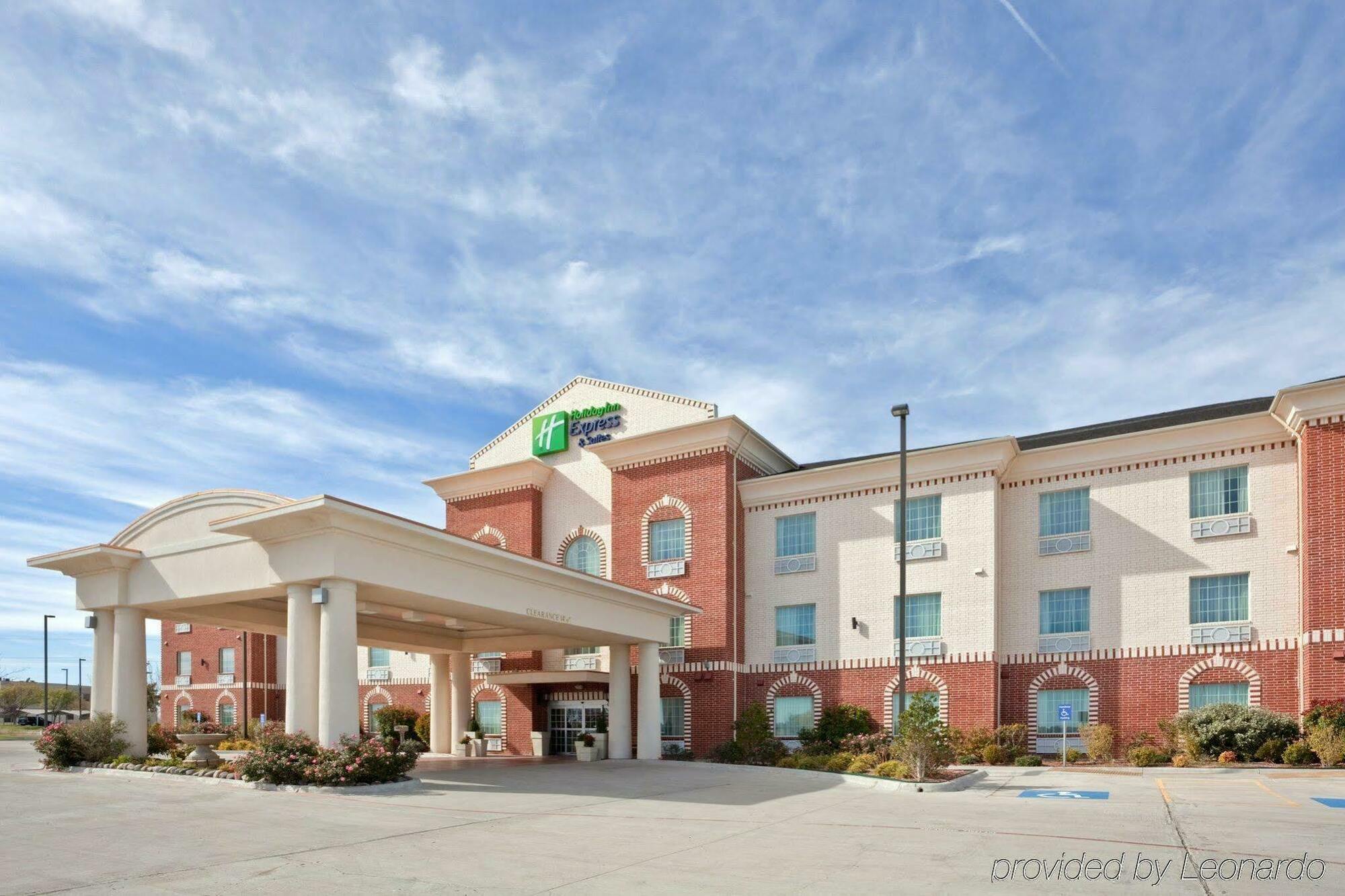 Holiday Inn Express Hotel & Suites Pampa By Ihg Exterior foto